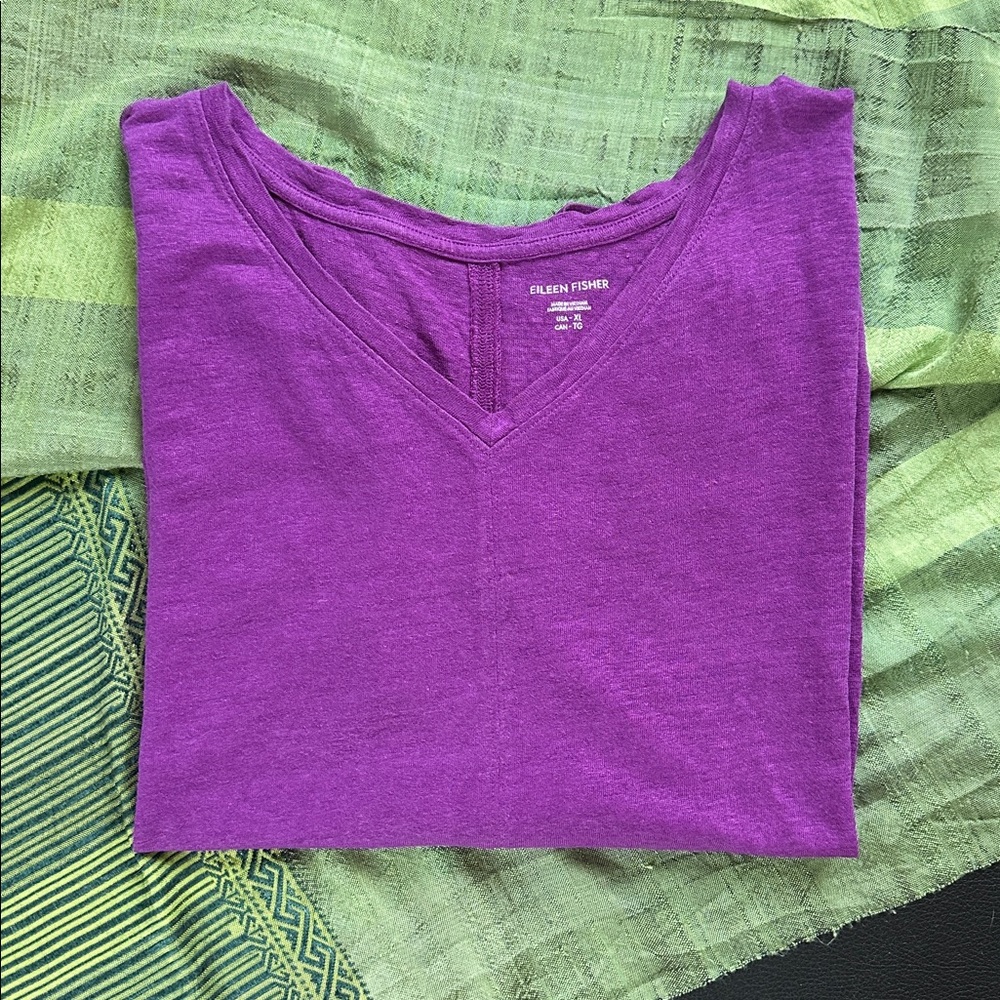 Eileen Fisher Organic Linen Jersey V-Neck Tee size XL in Heliotrope colorway